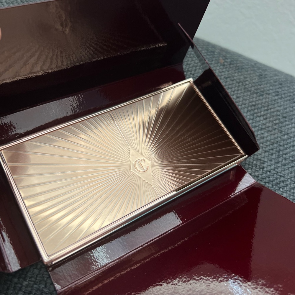 Charlotte Tilbury Filmstar Bronze & Glow - Picture 6 of 8